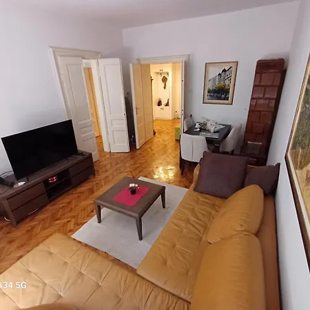 Classy And Cozy Near Tasmajdan Park And Flower Piazza Apartment Belgrade