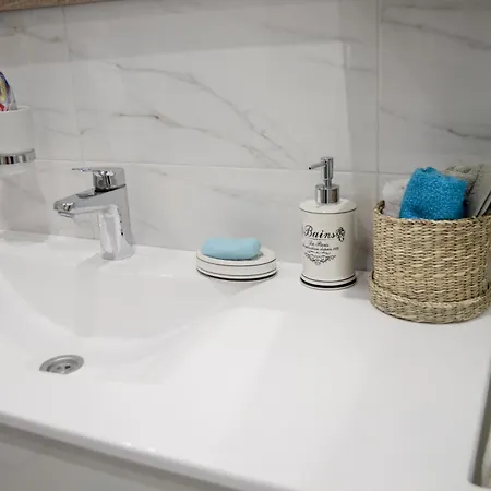 Classy And Cozy Near Tasmajdan Park And Flower Piazza Appartamento Belgrado